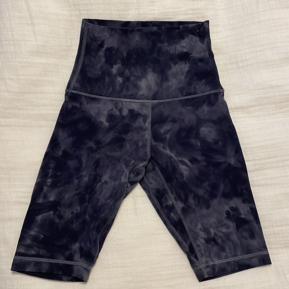 Lululemon Align SHR Short 10” Size 4 - Picture 3 of 5